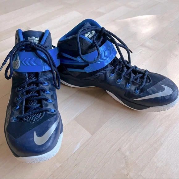 LeBron Zoom Soldier 8 'Midnight Navy' - Picture 3 of 15